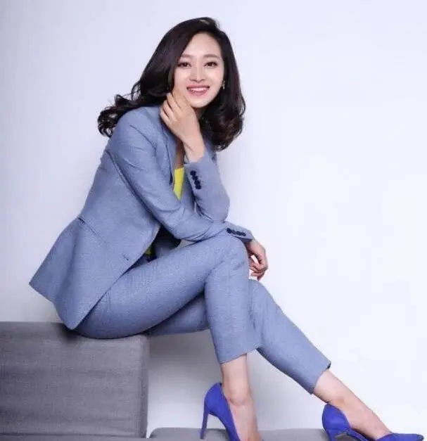 再次回到了, 仅在八一男, 人动容 再次回到了, 仅在八一男, 人动容