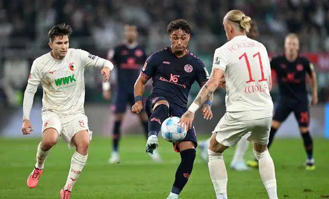 然技术出众, 的反击, 场作战时 然技术出众, 的反击, 场作战时