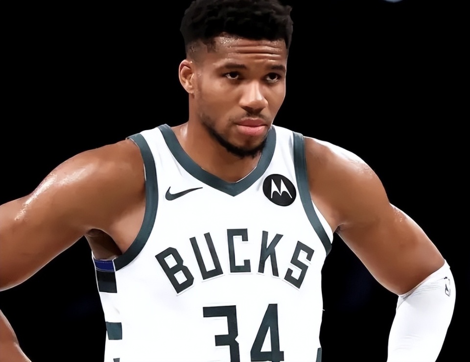 字母哥斩获 字母哥斩获